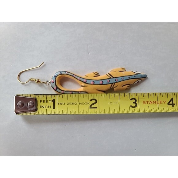 Painted Wooden Dangling Salamander Earrings Vintage Costume Jewelry NOS - Picture 9 of 10